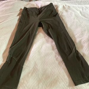 Lululemon capri running leggings